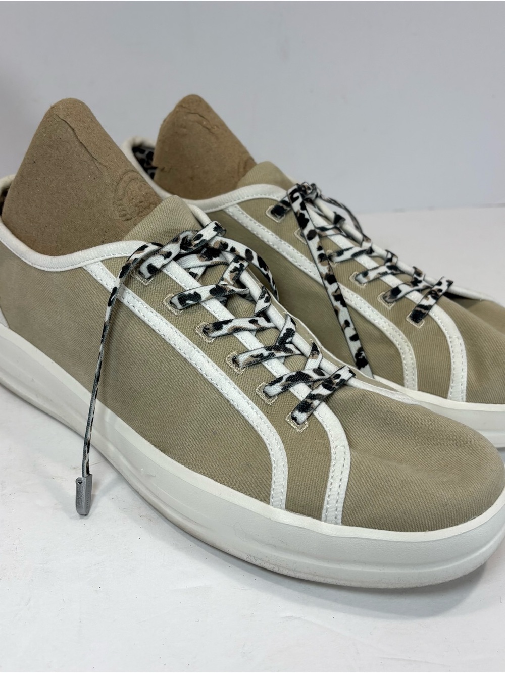 Hey Dude Karina Joy Sand Slip-On Casual Shoes Women’s Size 9 Lightweight Comfort